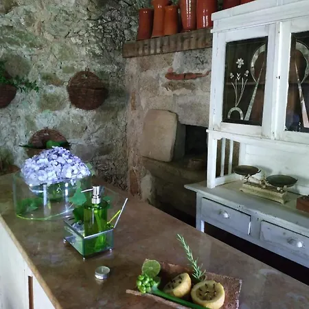 Casa D'aldeia De Souto De Lafoes Country house *